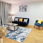 Luxury 2-Bed Apartment With Stunning Views Near The Shard & Tower Bridge