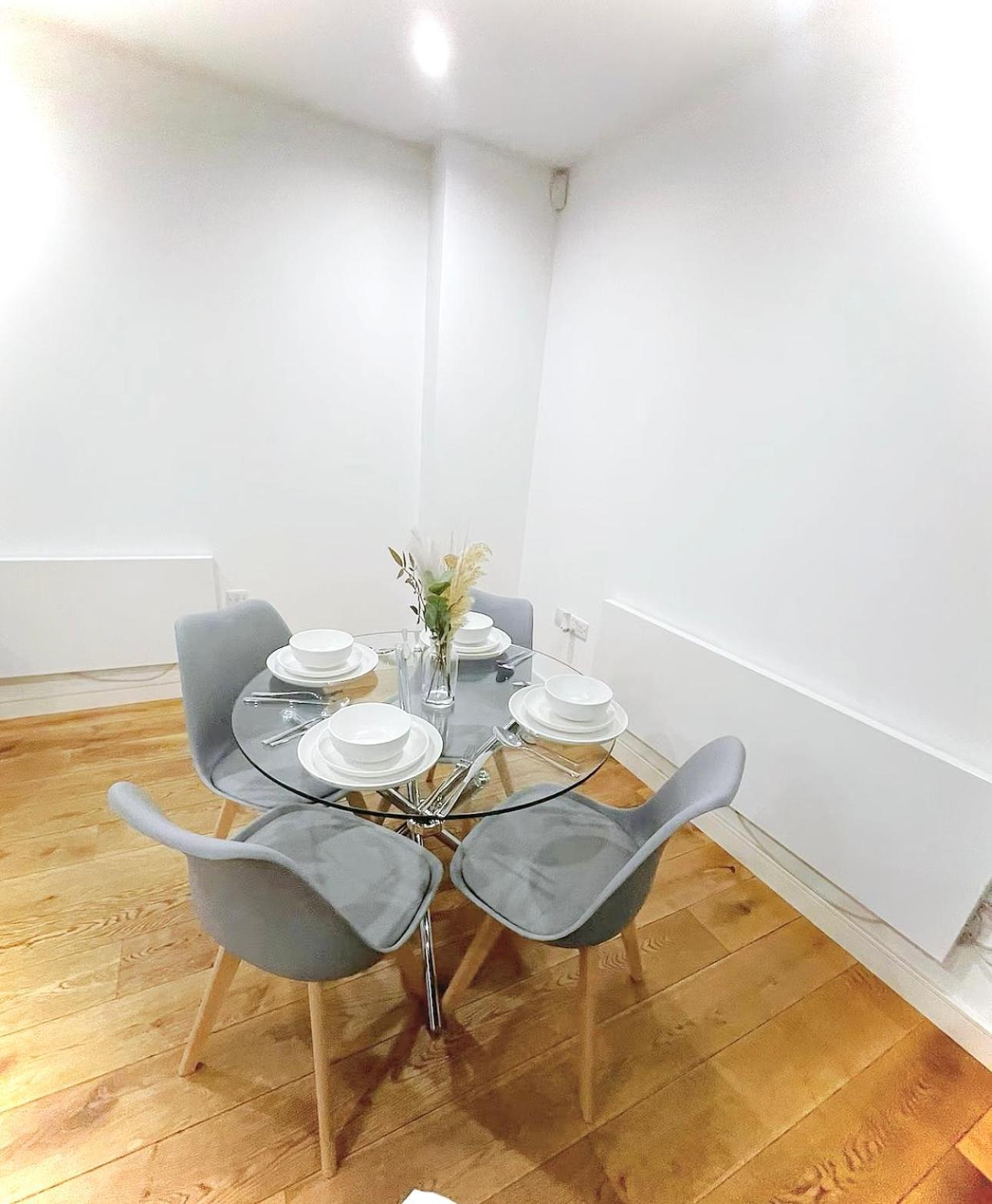 Luxury 2-bed With Stunning Views Near The Shard & Tower Bridge Appartamento *